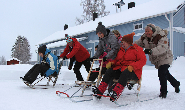 kicksledding